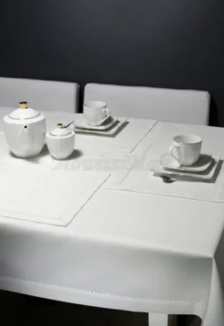 Bieżnik Plamoodporny z Mereżką 240_Biały 60x120