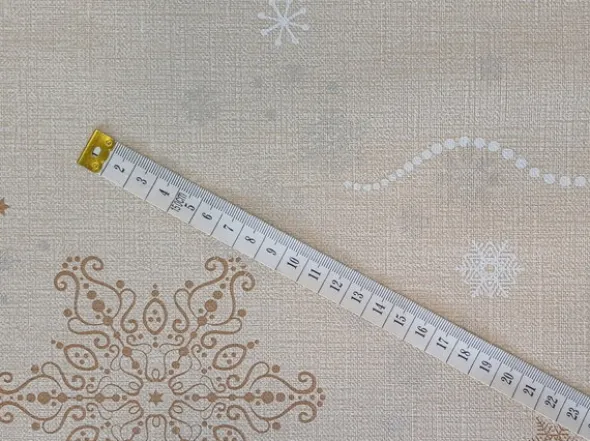 Cerata Świąteczna Na Stół 140 cm Dekoracyjna Na Metry Lena 63