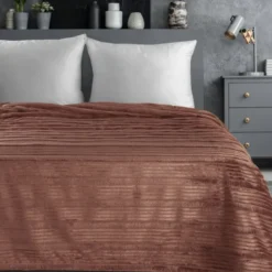 Koc 150 x 200 Flanelowy Tłoczony Nina Mocha