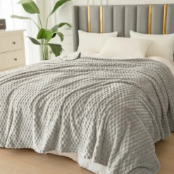 Koc 200 x 220 Mikrofibra Tłoczona Cristián 03