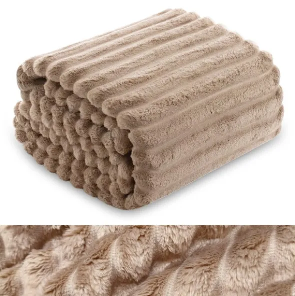 Koc 160 x 200Mikrofibra Tłoczona Pasy Nuvio 04