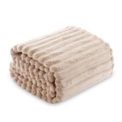 Koc 160 x 200Mikrofibra Tłoczona Pasy Nuvio 05
