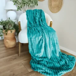 Koc 160 x 200Mikrofibra Tłoczona Pasy Nuvio 13