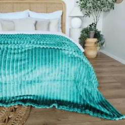 Koc 160 x 200Mikrofibra Tłoczona Pasy Nuvio 13