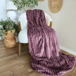 Koc 160 x 200Mikrofibra Tłoczona Pasy Nuvio 14