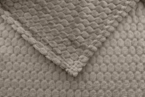 Koc 160 x 200 Mikrofibra Tłoczona Pluszowa Ala Koła 3D 03