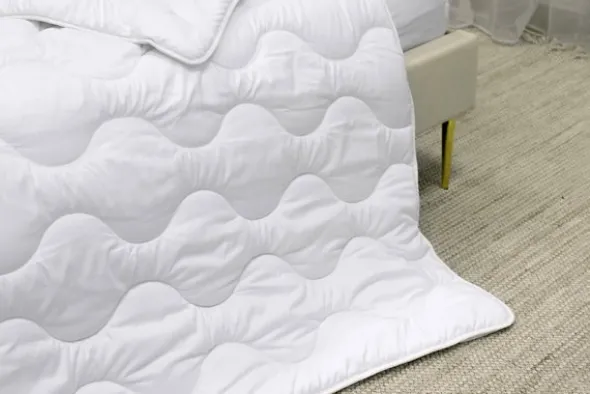 Kołdra 135 x 200 Pikowana Całoroczna Biała Elias