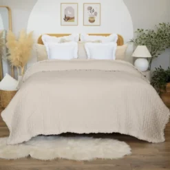 Narzuta 220 x 240 Pikowana Z Falbaną Celia 03