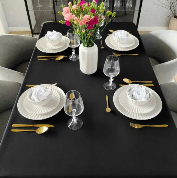 Obrus 110x160 Plamoodporny Klasyczny Elegant Czerń