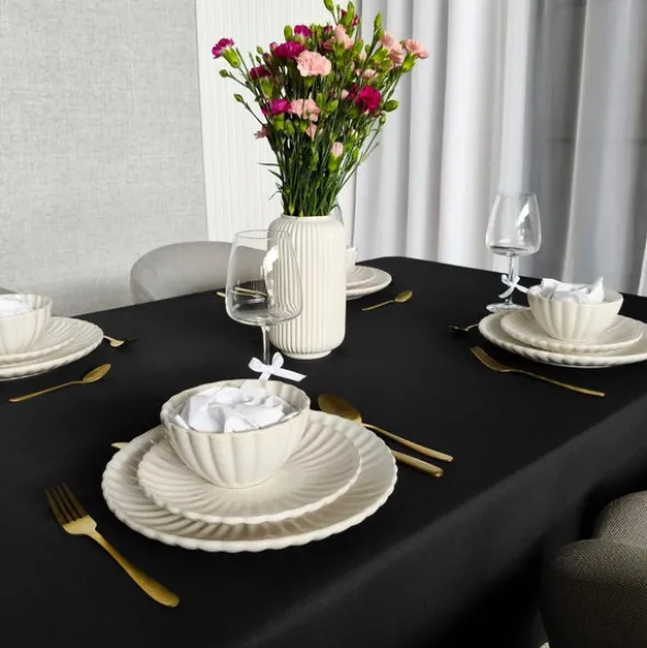 Obrus 150x240 Plamoodporny Klasyczny Elegant Czerń