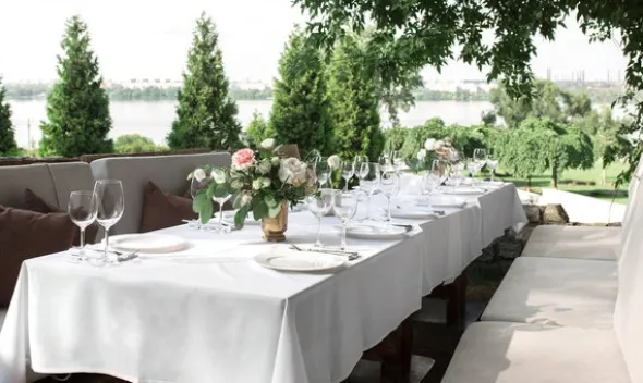 Obrus 90x140 Plamoodporny Klasyczny Elegant Biały