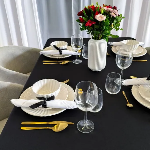 Obrus 150 x 350 Plamoodporny z Mereżką Hanah 002