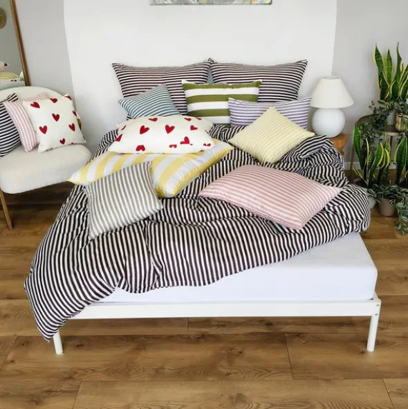 Poszewka 70 x 80 Gładka Eusebia Home 11