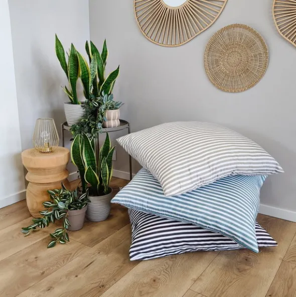Poszewka 70 x 80 Gładka Eusebia Home 14