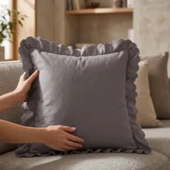 Poszewka 45 x 45 z Falbaną Luxury Jowita 06
