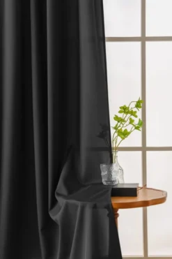 Zasłona 140 x 250 Dekoracyjna Jednolita Leoni 09 T